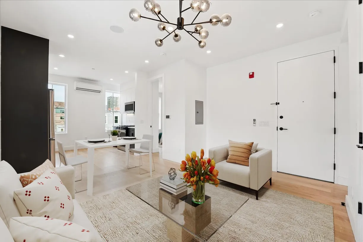 Jersey City/Hoboken Real Estate | View 347 Pavonia Ave Unit# 4 | room 2