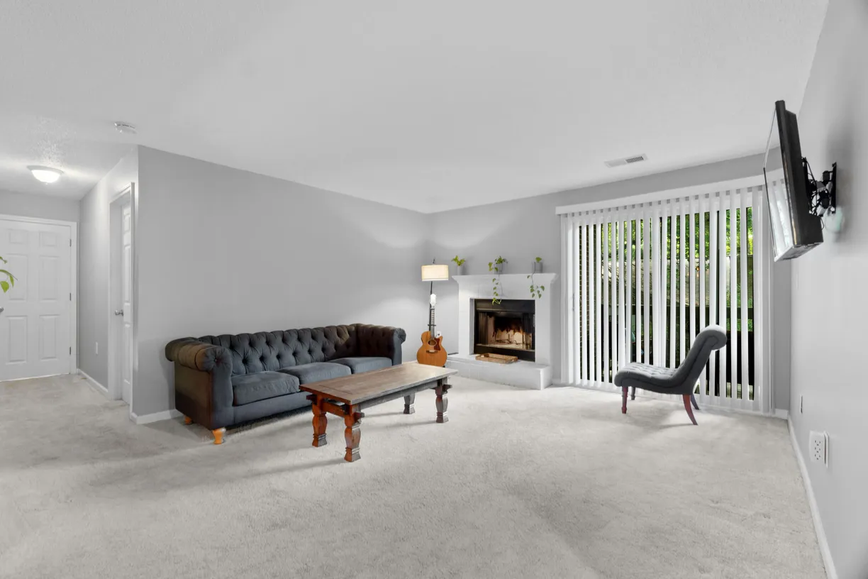 Charlotte Real Estate | View 5026 Sardis Road #D | room 1