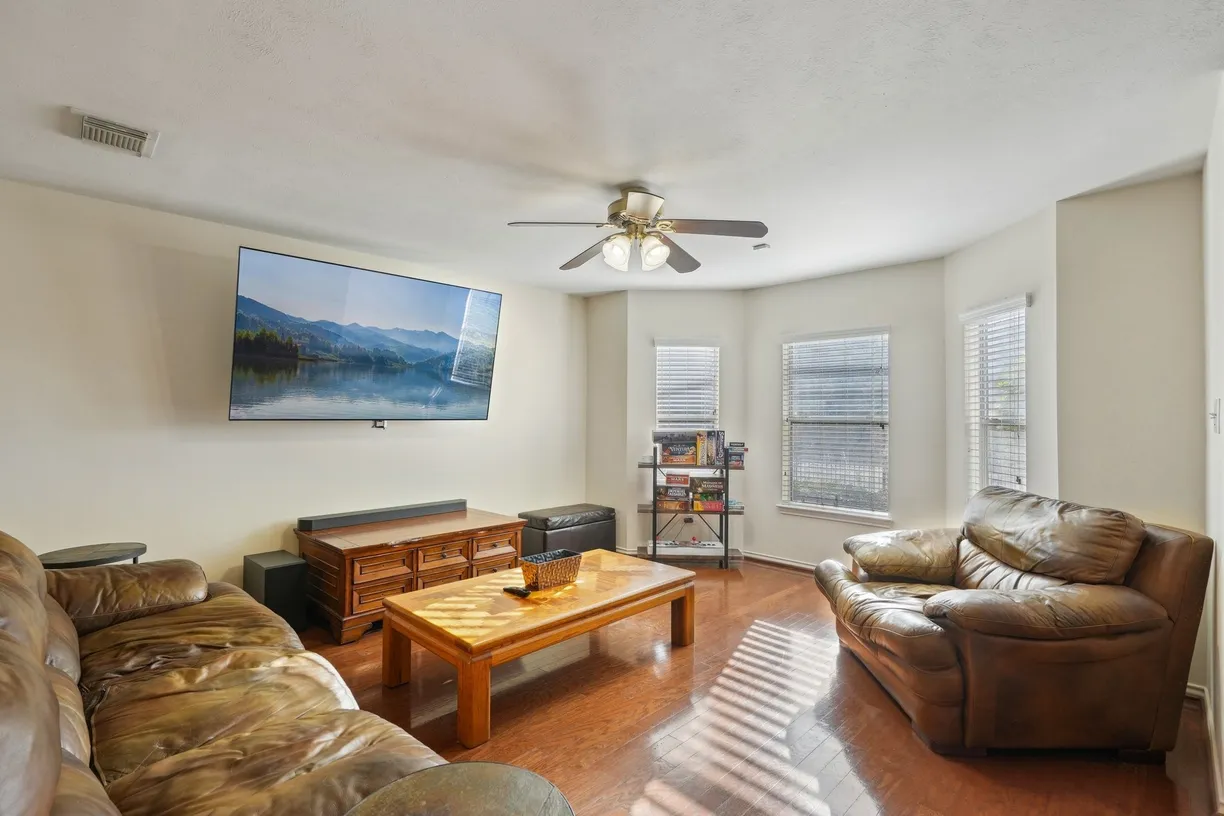 Houston Real Estate | View 1719 Redwing Pines Drive | 2 Beds, 2 Baths