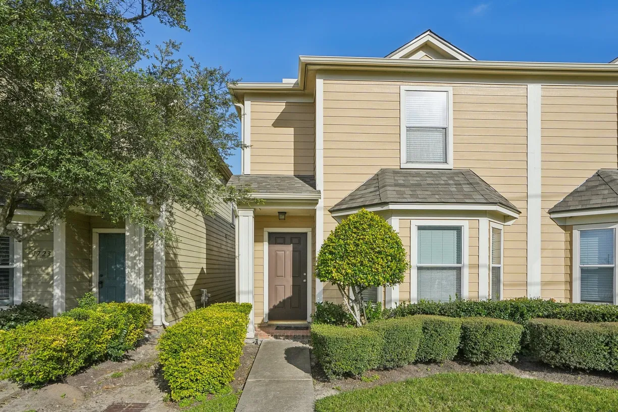 Houston Real Estate | View 1719 Redwing Pines Drive | room 1
