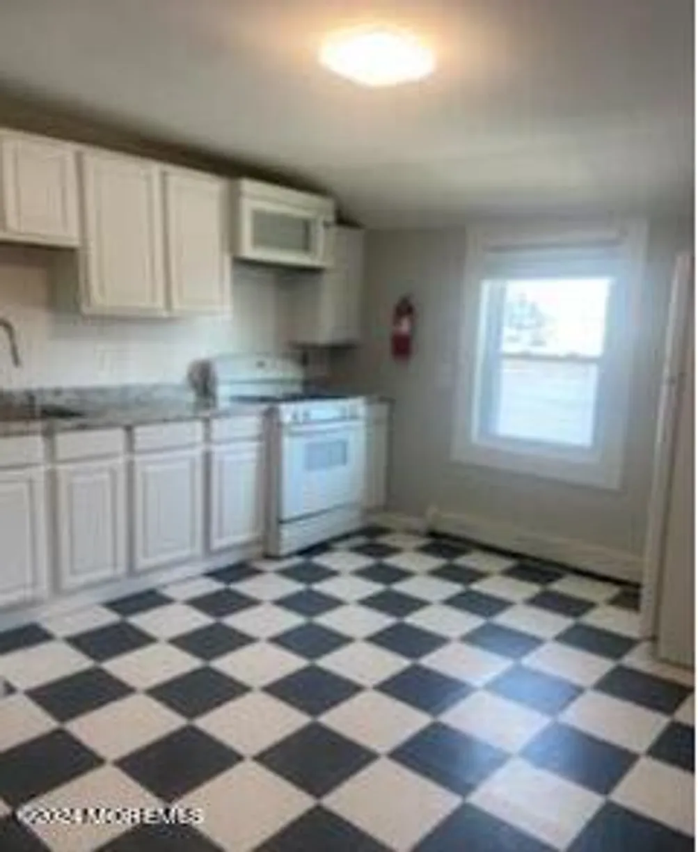 Rockland/Orange/NJ Real Estate | View 1607 Main Street Unit# 2N | 2 Beds, 1 Bath