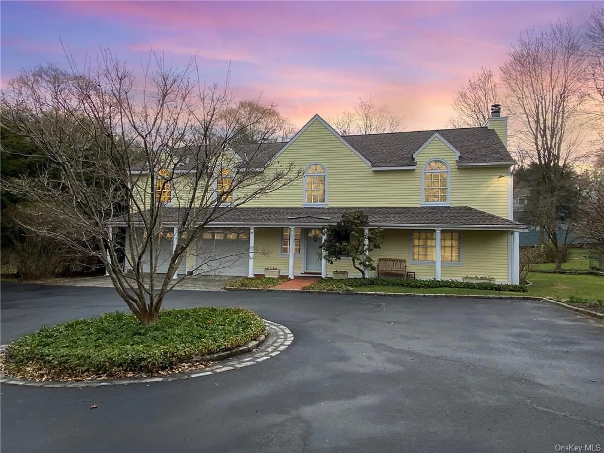 Westchester Real Estate | View 25 Carleton Avenue | room 1