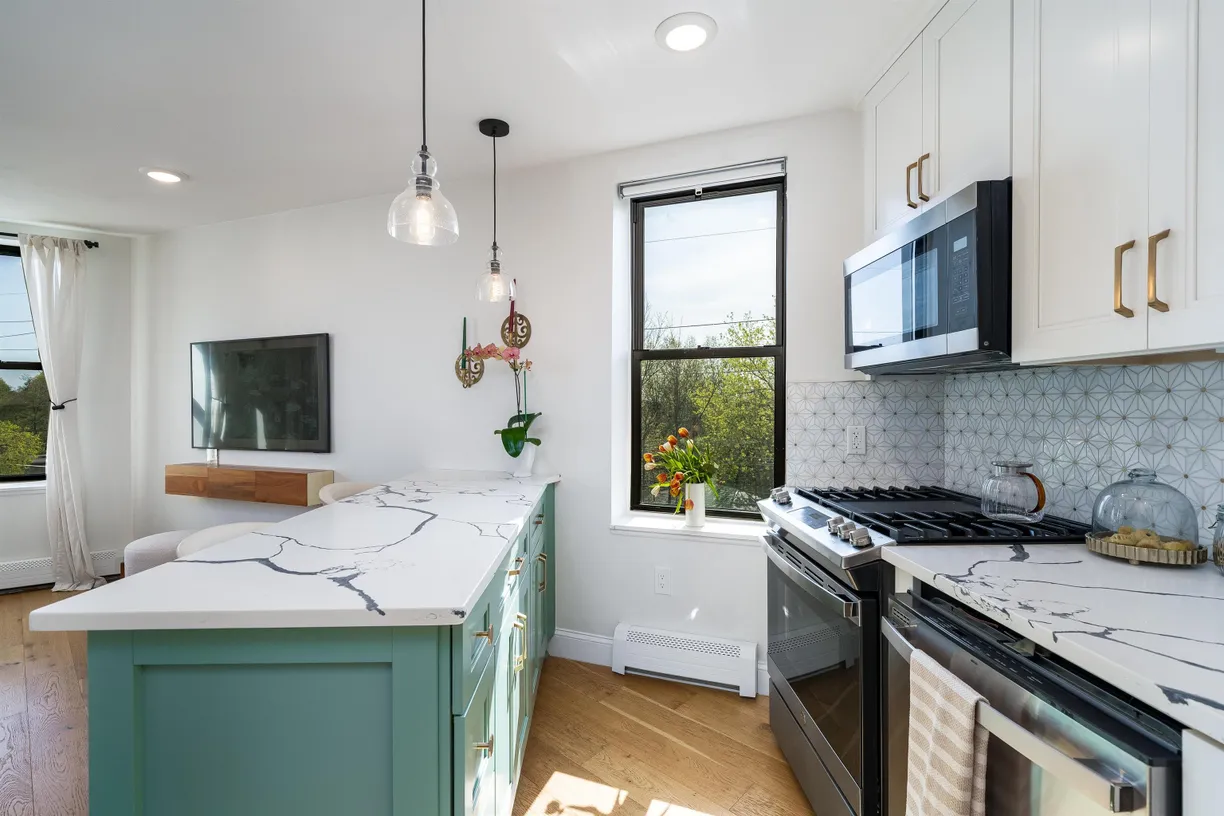 Jersey City/Hoboken Real Estate | View 787 Summit Ave Unit# 16 | room 2