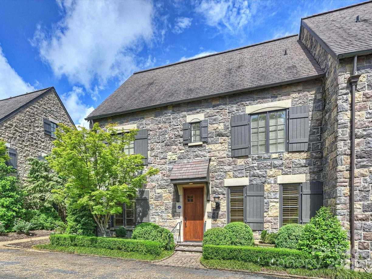 Charlotte Real Estate | View 1522 High Street | room 1