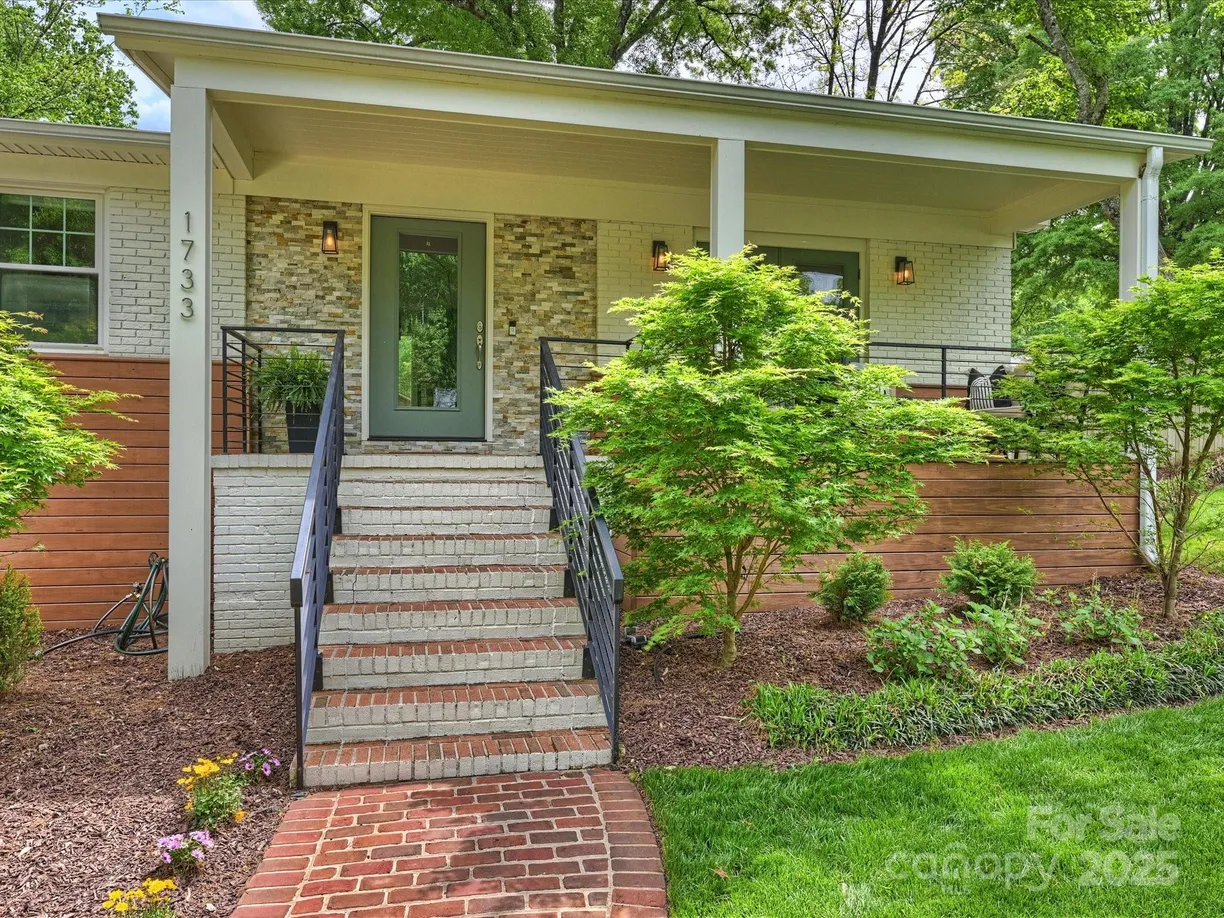 Charlotte Real Estate | View 1733 Piccadilly Drive | room 2