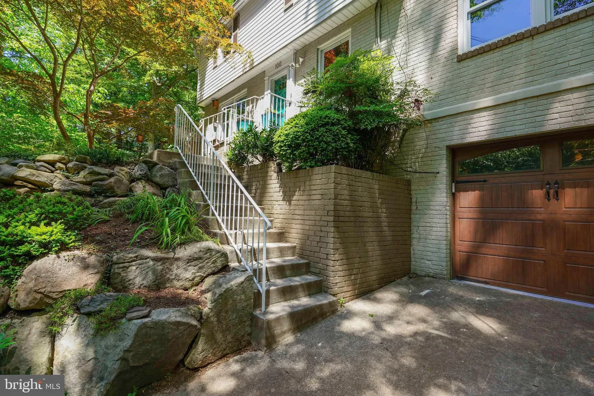 Washington Metro Area Real Estate | View 100 Parkside Road | room 2