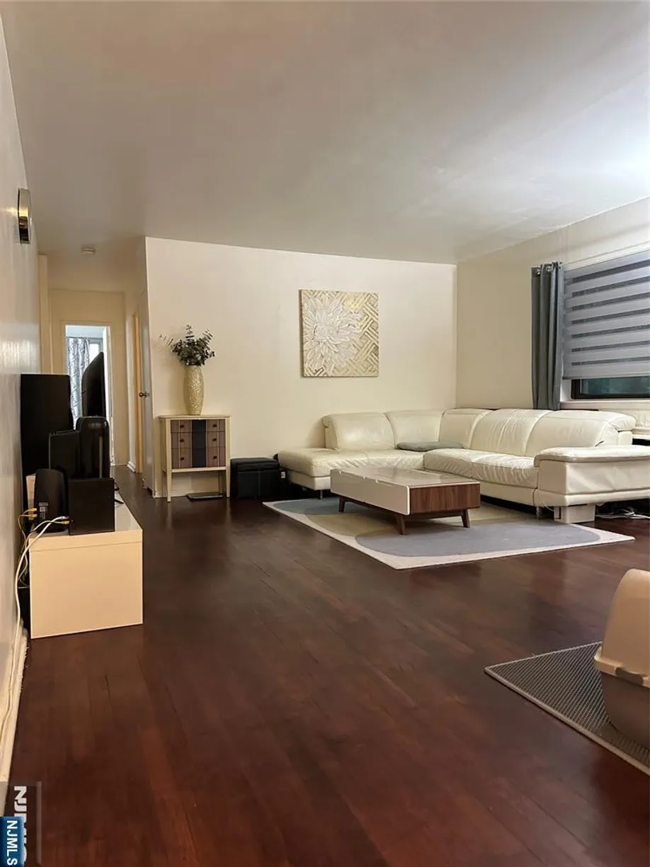 Bergen County Real Estate | View 400 Park Place 1A | room 1