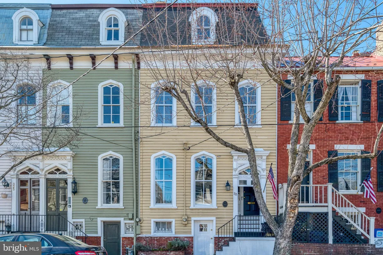 Washington Metro Area Real Estate | View 321 S Pitt Street | 3 Beds, 4 Baths