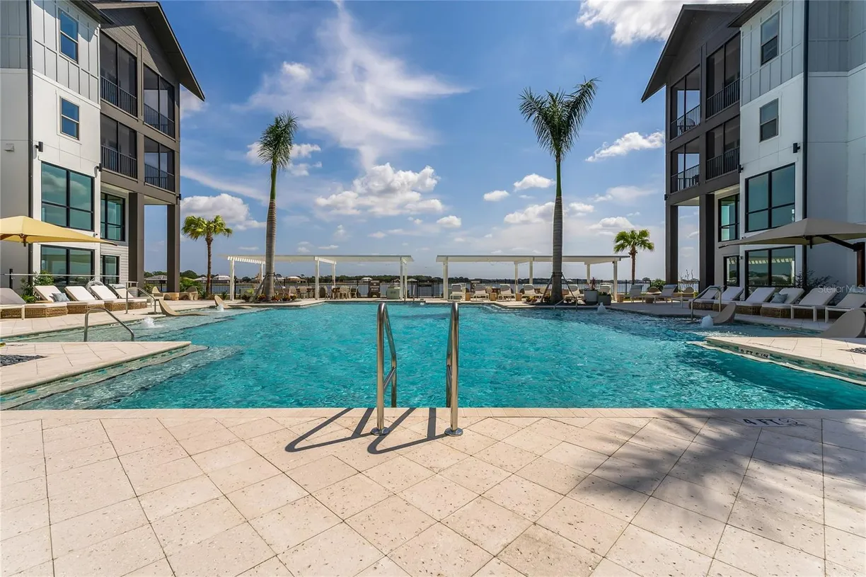 Sarasota/St. Petersburg Real Estate | View 1420 Lakefront Drive #1201 | 2 Beds, 2 Baths