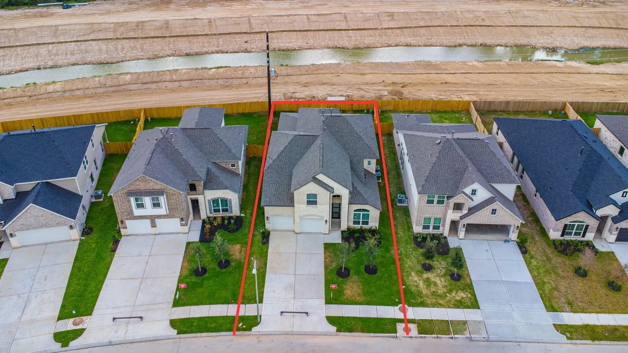 Houston Suburbs Real Estate | View 18231 Windy Knoll Way Way | room 1