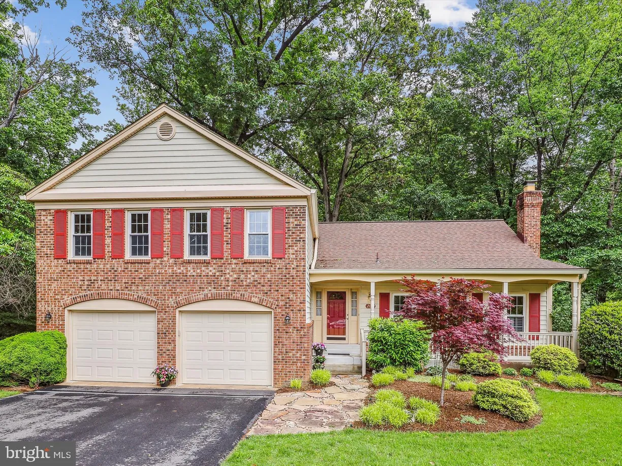 Washington Metro Area Real Estate | View 2032 Franklin Cluster Court | 4 Beds, 3 Baths