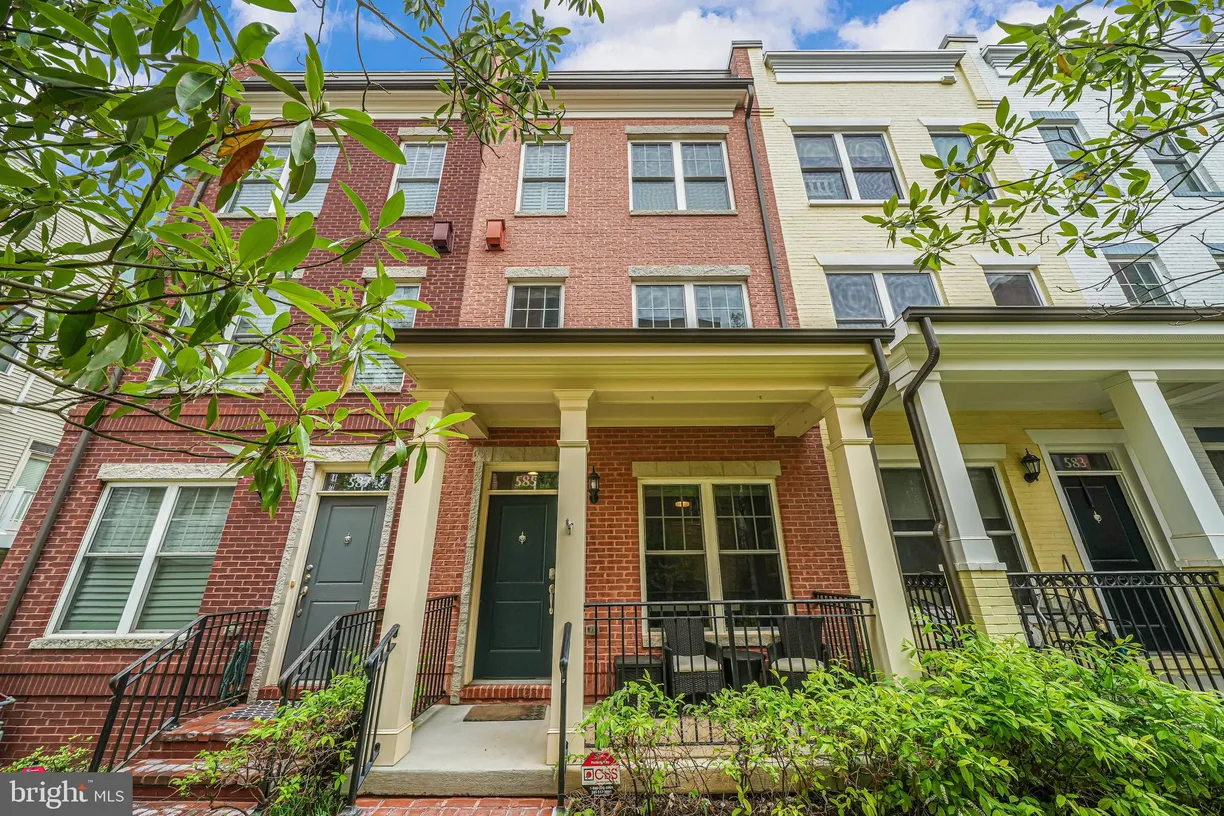 Washington Metro Area Real Estate | View 585 Regent Place NE | 3 Beds, 2 Baths