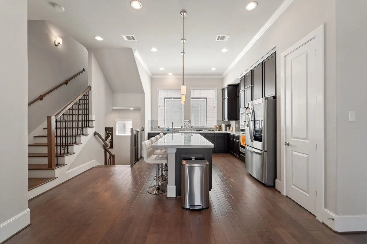 Houston Real Estate | View 5529 Larkin St | room 2