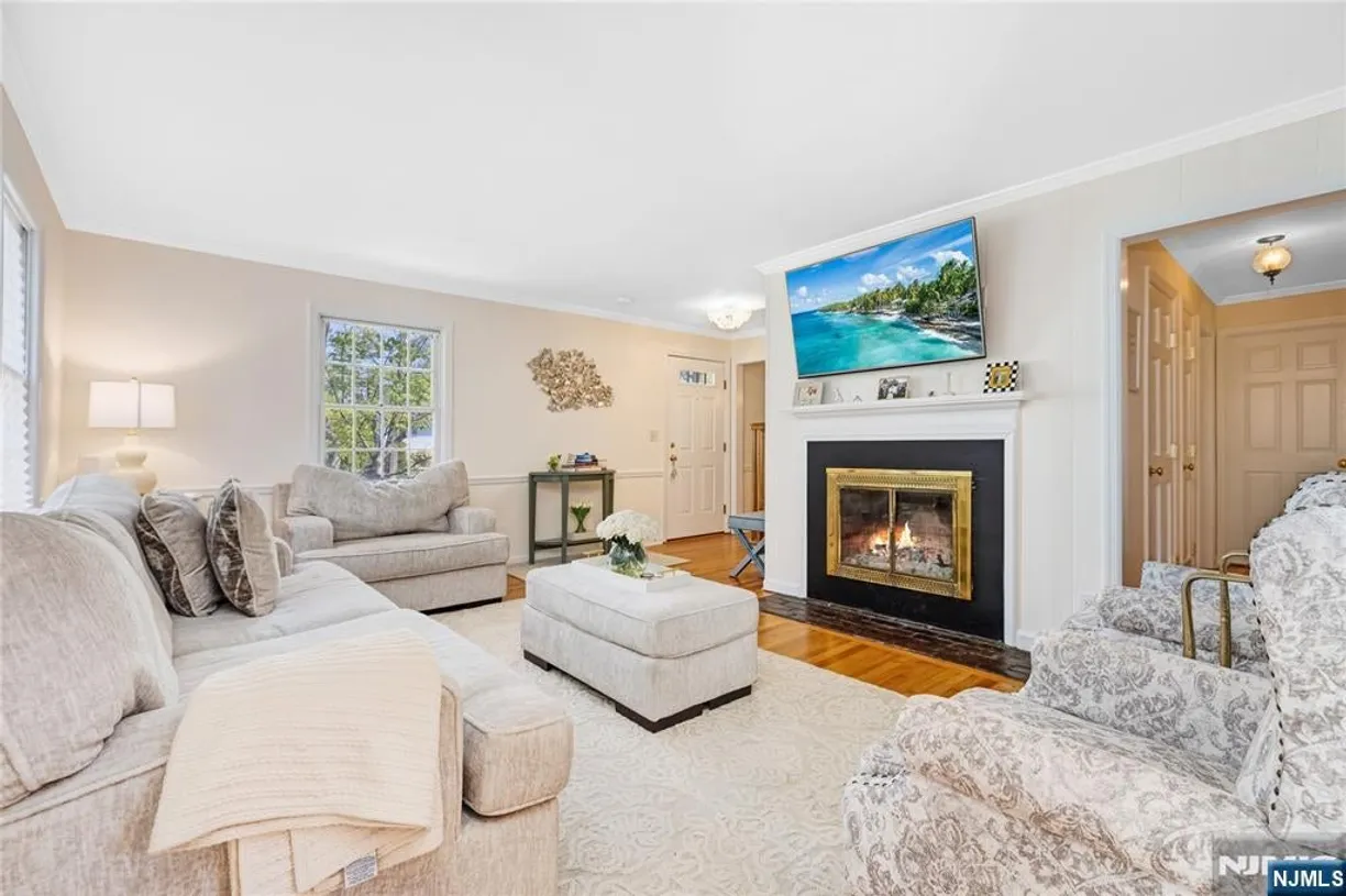 Bergen County Real Estate | View 125 Greenway Road | room 1