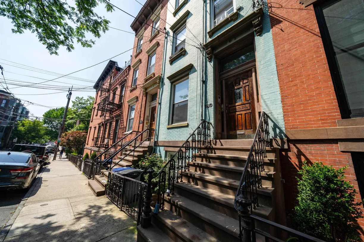 Jersey City/Hoboken Real Estate | View 160 2nd St Unit# 2 | 1 Bed, 1 Bath