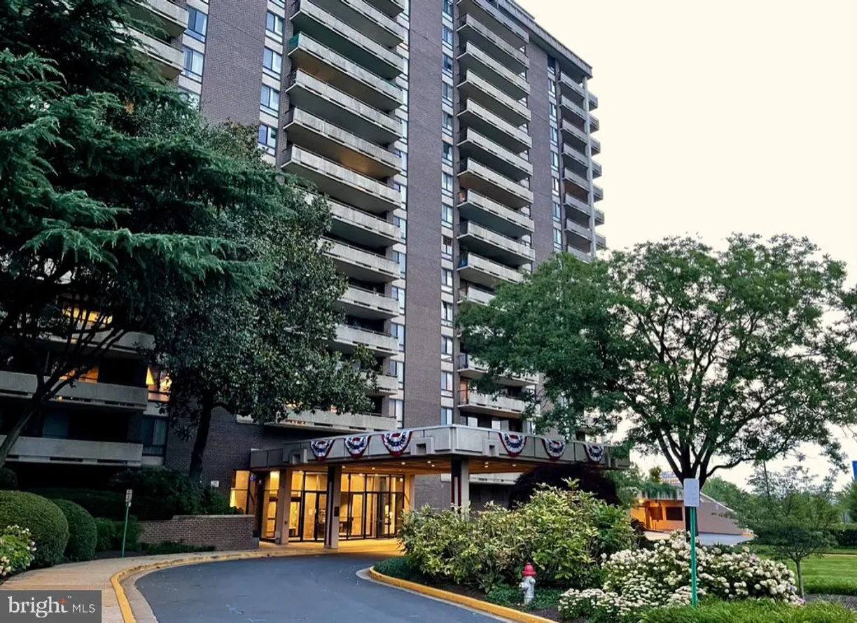 Washington Metro Area Real Estate | View 1800 Old Meadow Road Unit# 609 | room 1