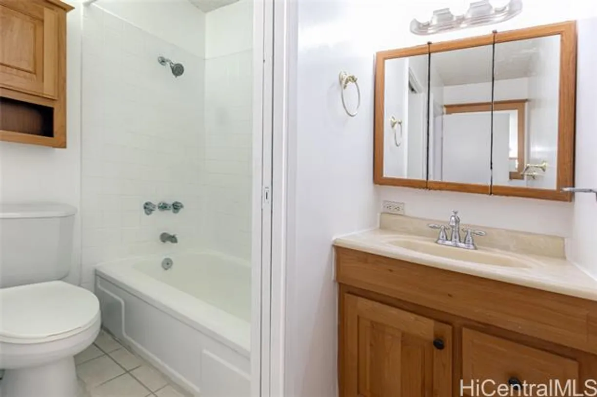 Hawaii Real Estate | View 1459 Pele Street, #211 | room 1