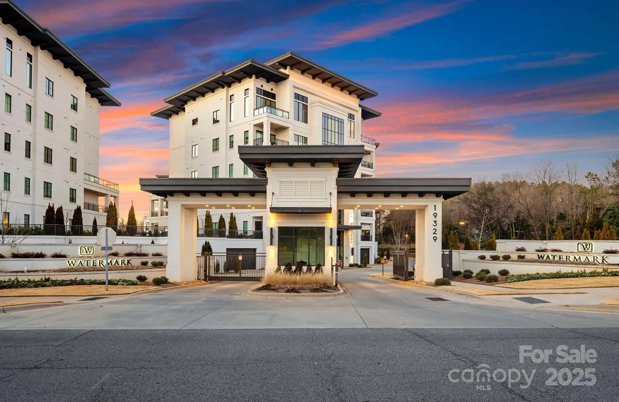 Charlotte Real Estate | View 19329 Watermark Drive #261/262 | room 1