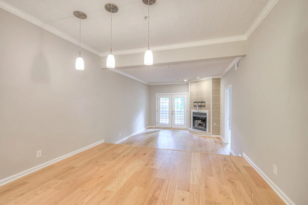 Nashville, TN Real Estate | View 104 W End Pl | 2 Beds, 2 Baths