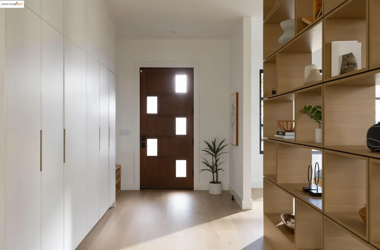 Northern California Real Estate | View 1046 Ashmount | room 2