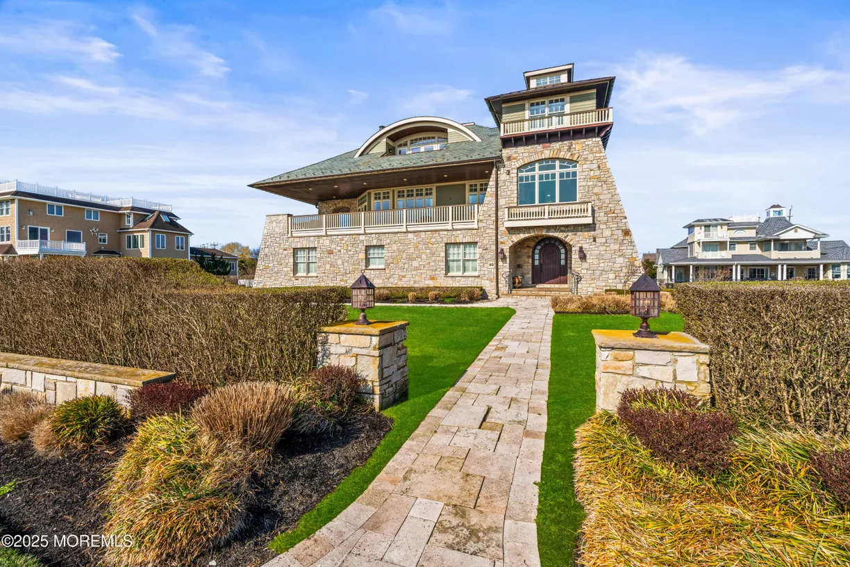 Rockland/Orange/NJ Real Estate | View 92 Ocean Avenue | room 1