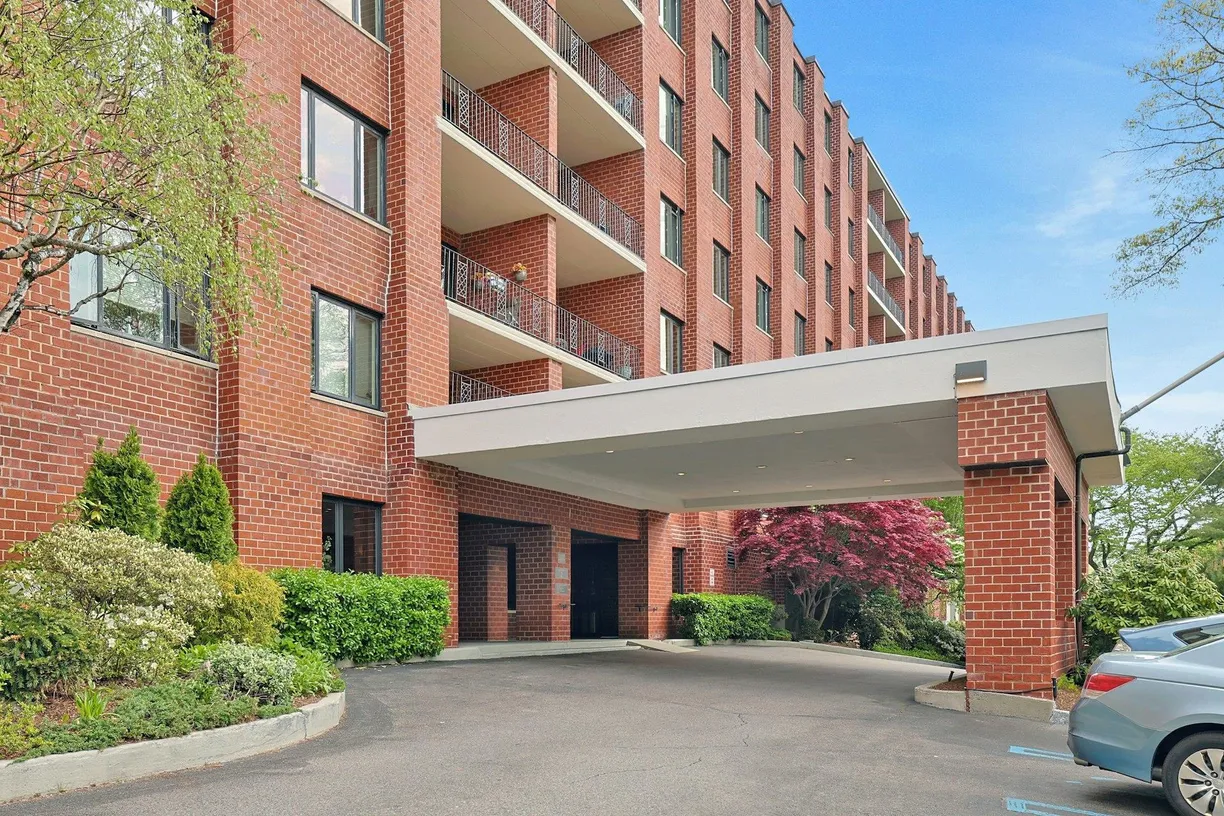 Westchester Real Estate | View 16 Rockledge Avenue #4MM-2 | room 1