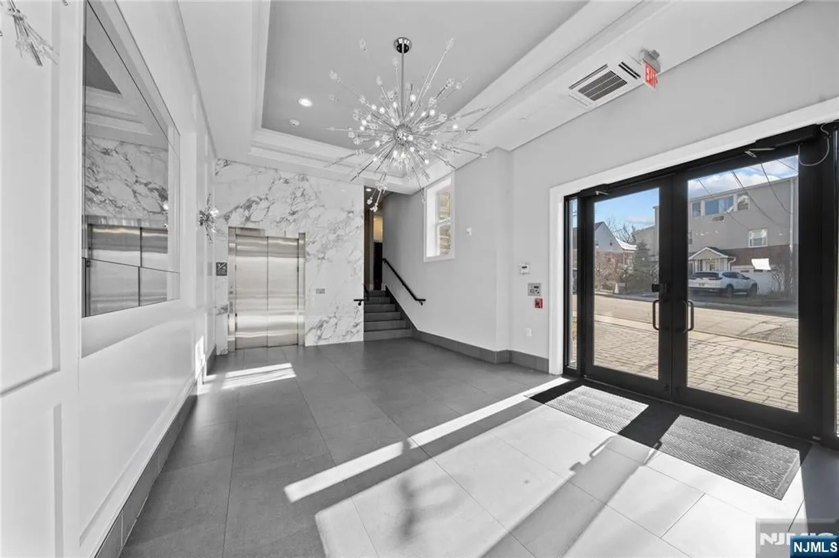 Bergen County Real Estate | View 313 Woodland Place 301 | room 1
