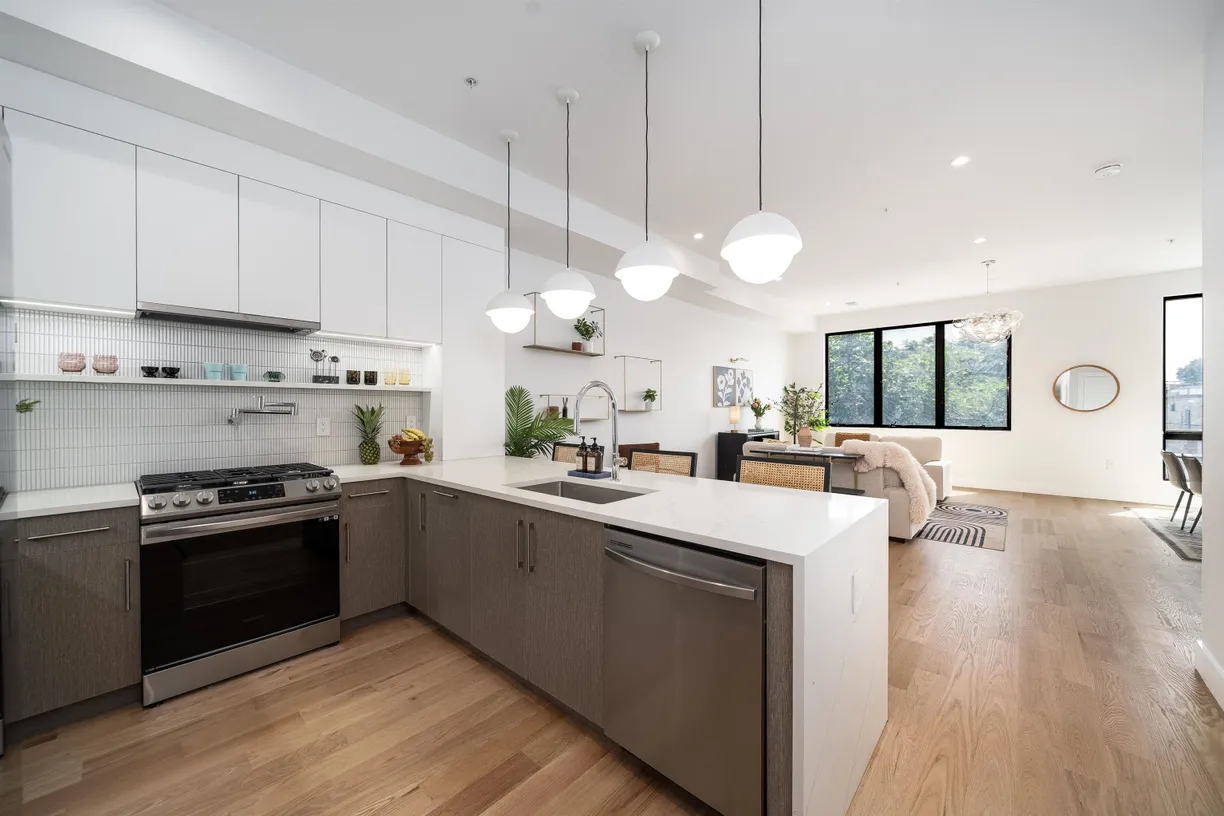 Jersey City/Hoboken Real Estate | View 70 Gardner Ave Unit# 2 | 3 Beds, 2 Baths