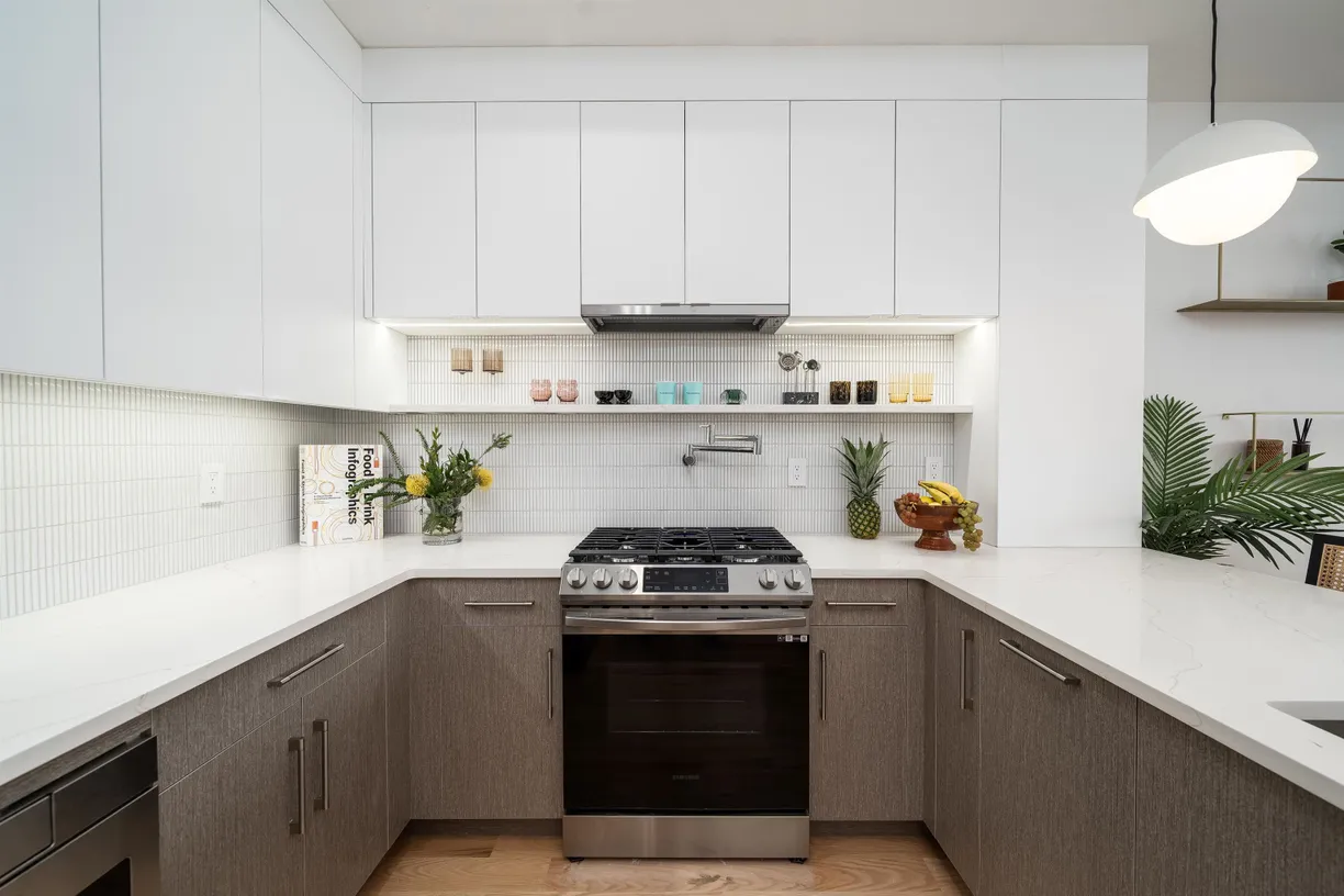 Jersey City/Hoboken Real Estate | View 70 Gardner Ave Unit# 2 | room 1
