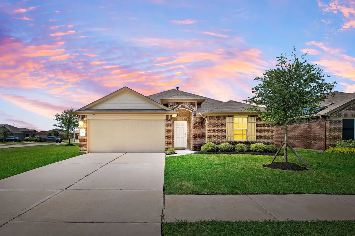 Houston Suburbs Real Estate | View 707 Desert Pea Lane | 4 Beds, 2 Baths