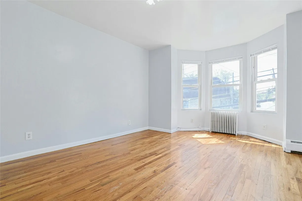 Rockland/Orange/NJ Real Estate | View 202 Main Unit# 2E | 2 Beds, 1 Bath