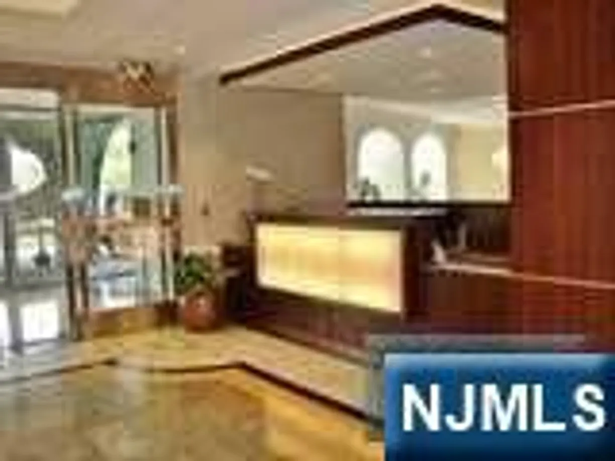 Bergen County Real Estate | View 2100 Linwood Avenue 5T | 2 Beds, 2 Baths