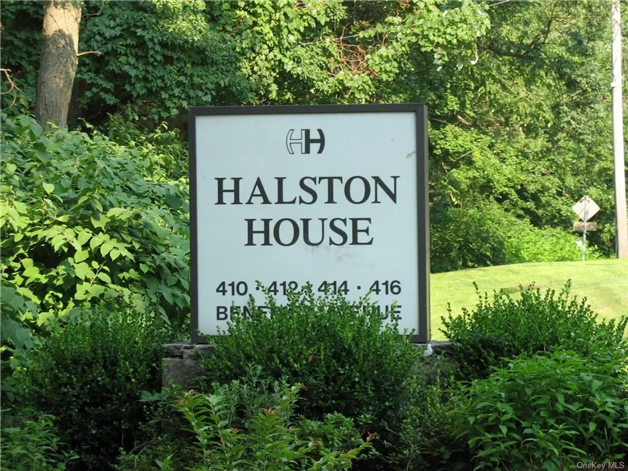 Westchester Real Estate | View 412 Benedict Avenue #1B | 2 Beds, 2 Baths