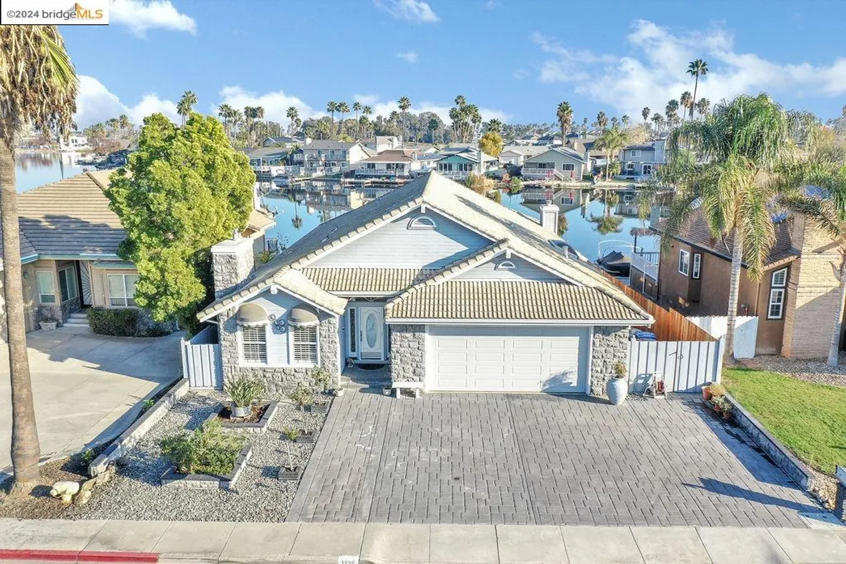 Northern California Real Estate | View 1425 Discovery Bay Blvd | 3 Beds, 2 Baths