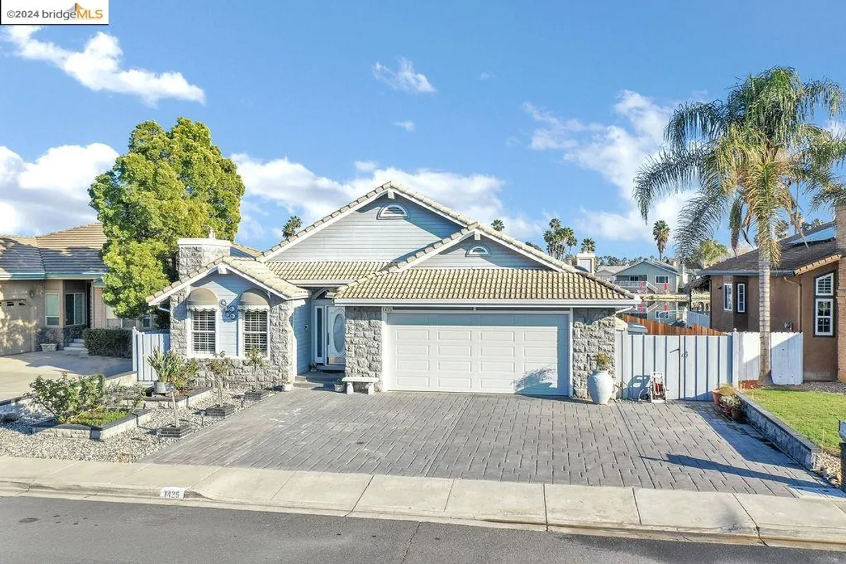 Northern California Real Estate | View 1425 Discovery Bay Blvd | room 2