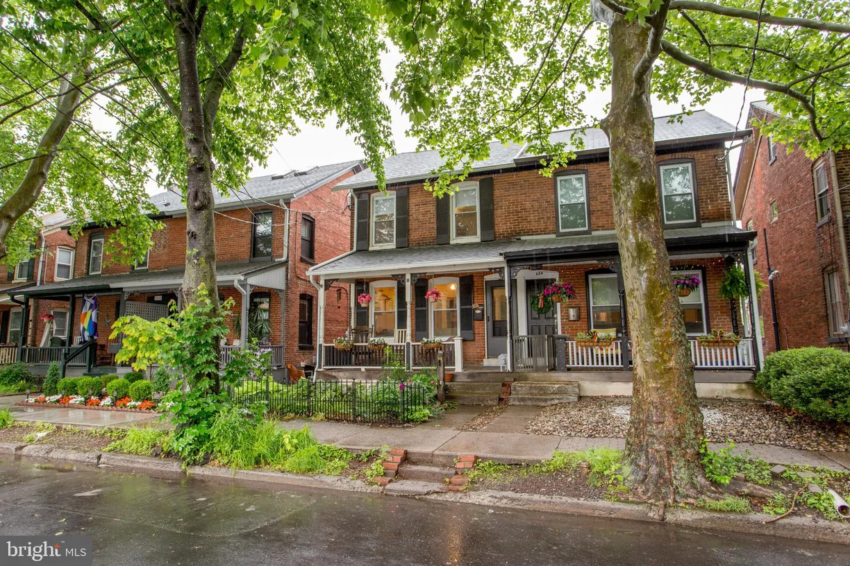 Central NJ/Bucks County, PA Real Estate | View 256 N Union Street | room 1