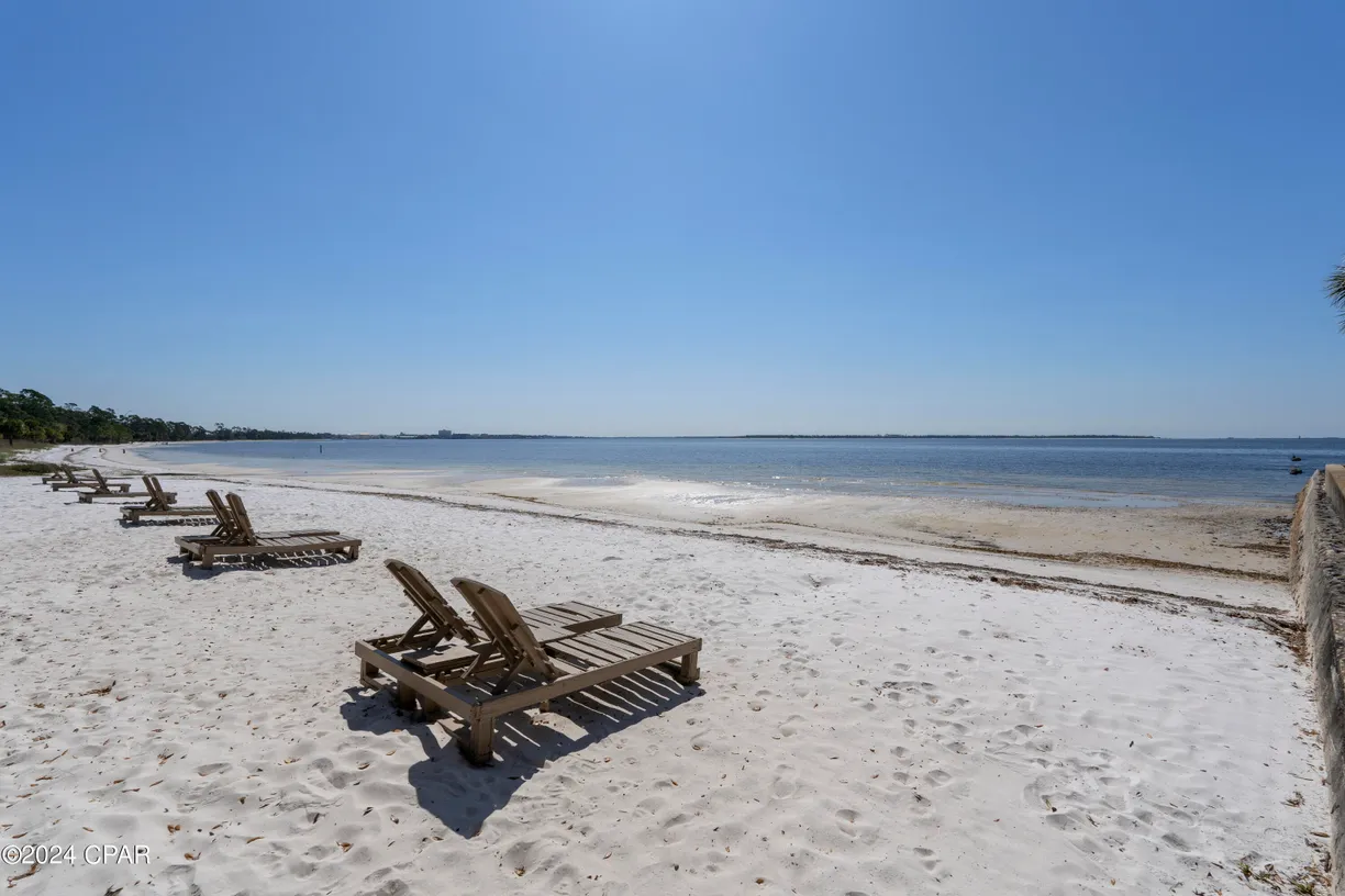 Northwest Florida Real Estate | View 2100 W Beach Drive Unit# O204 | 1 Bed, 1 Bath