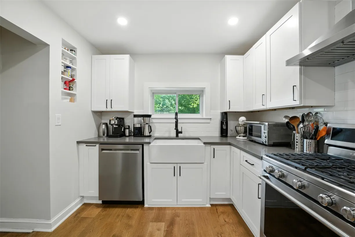 Westchester Real Estate | View 1 Kennedy Place | room 2