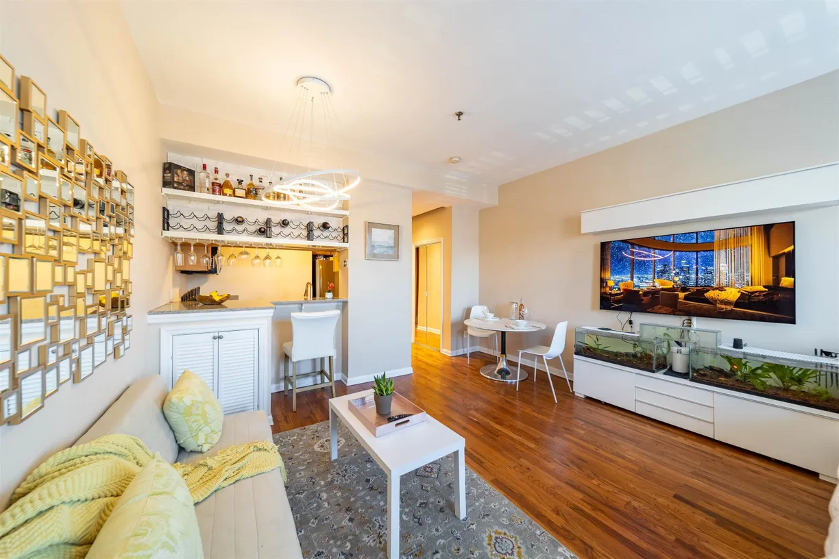Jersey City/Hoboken Real Estate | View 227 Christopher Columbus Dr Unit# 208B | 1 Bath