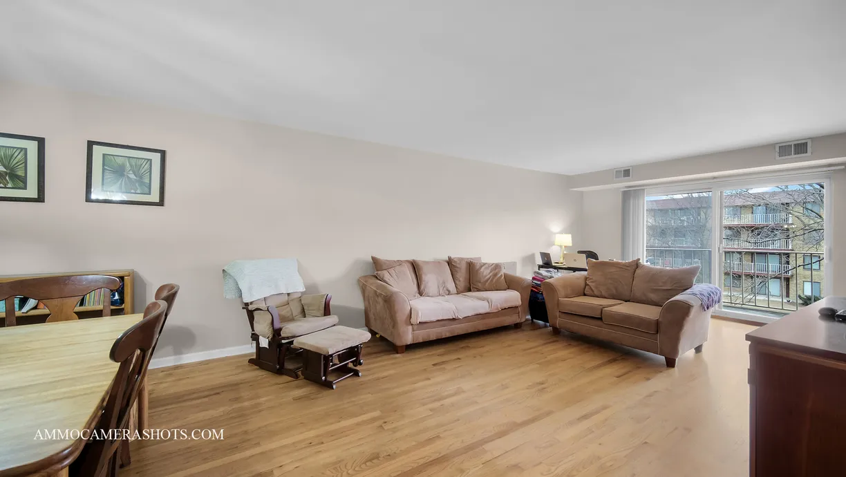 Chicago Real Estate | View 5450 Astor, 302 | room 1