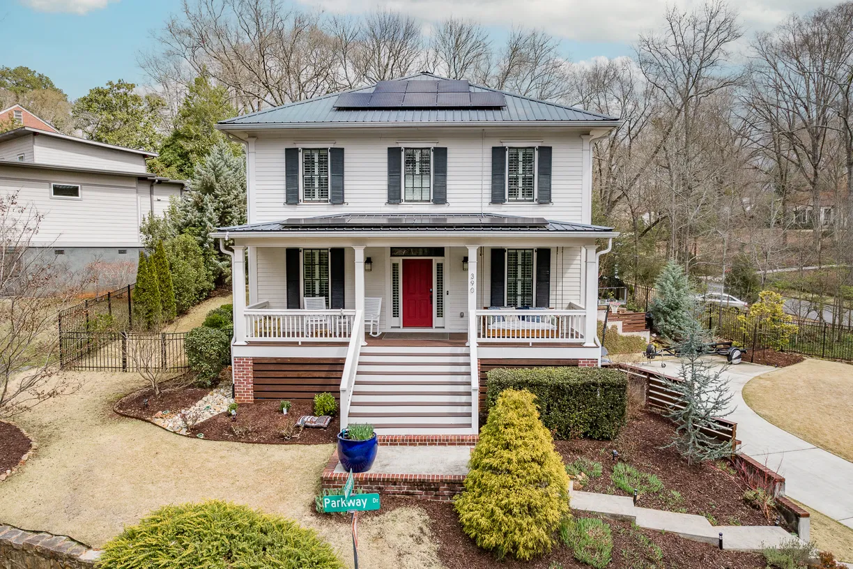 Athens, GA Real Estate | View 390 Parkway Drive | 5 Beds, 4 Baths
