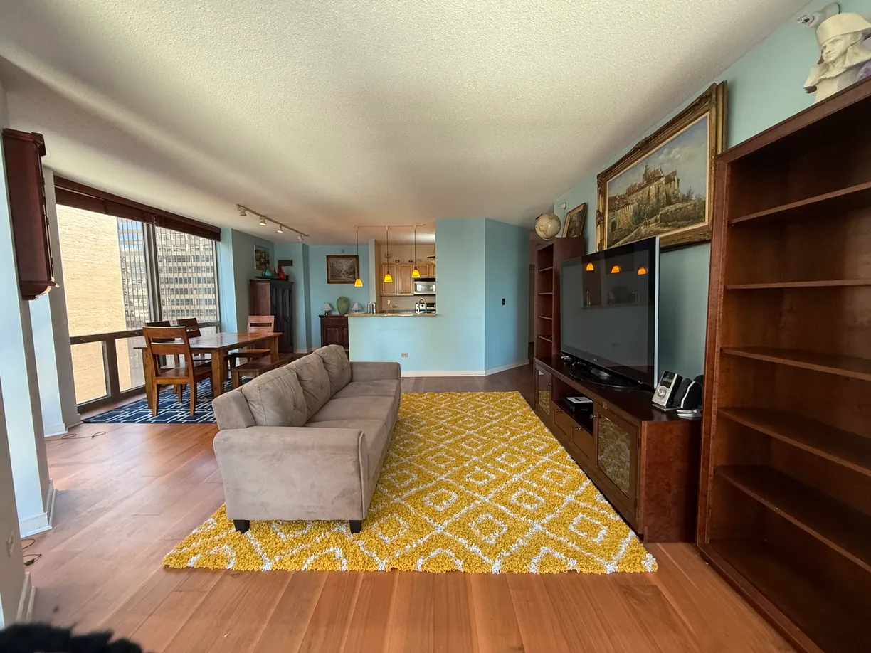 Chicago Real Estate | View 222 N Columbus, 1703 | room 2