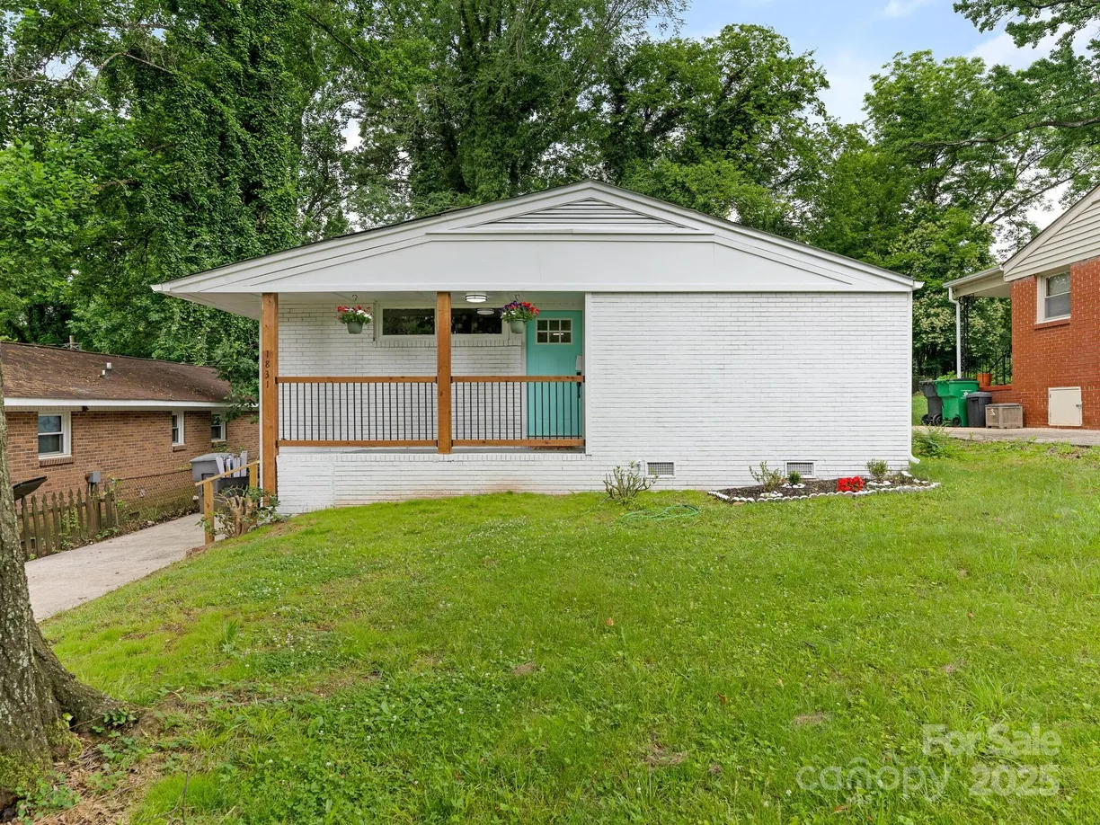Charlotte Real Estate | View 1831 Erie Street | room 1