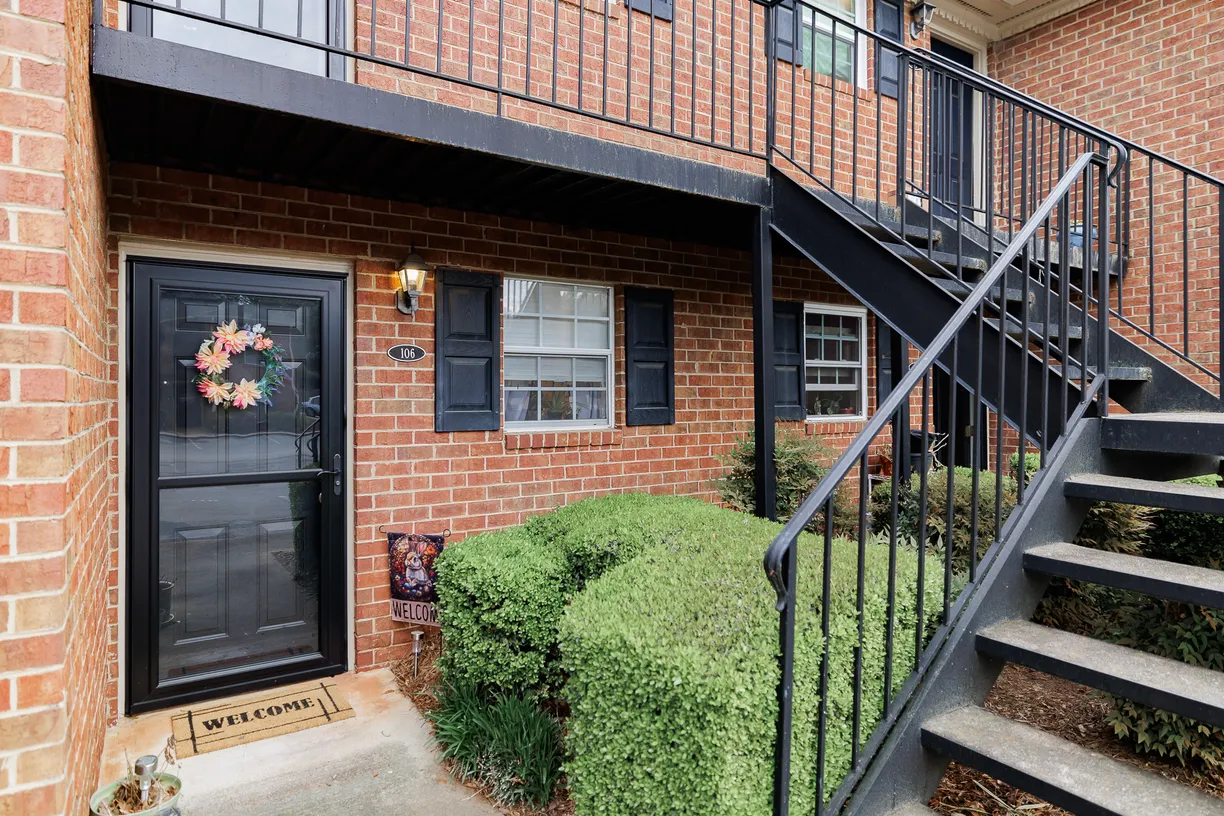 Athens, GA Real Estate | View 1688 Prince Avenue #106 | 2