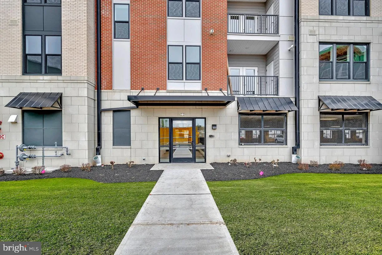 Central NJ/Bucks County, PA Real Estate | View 1 Culvert Unit# 209 | 2 Beds, 2 Baths