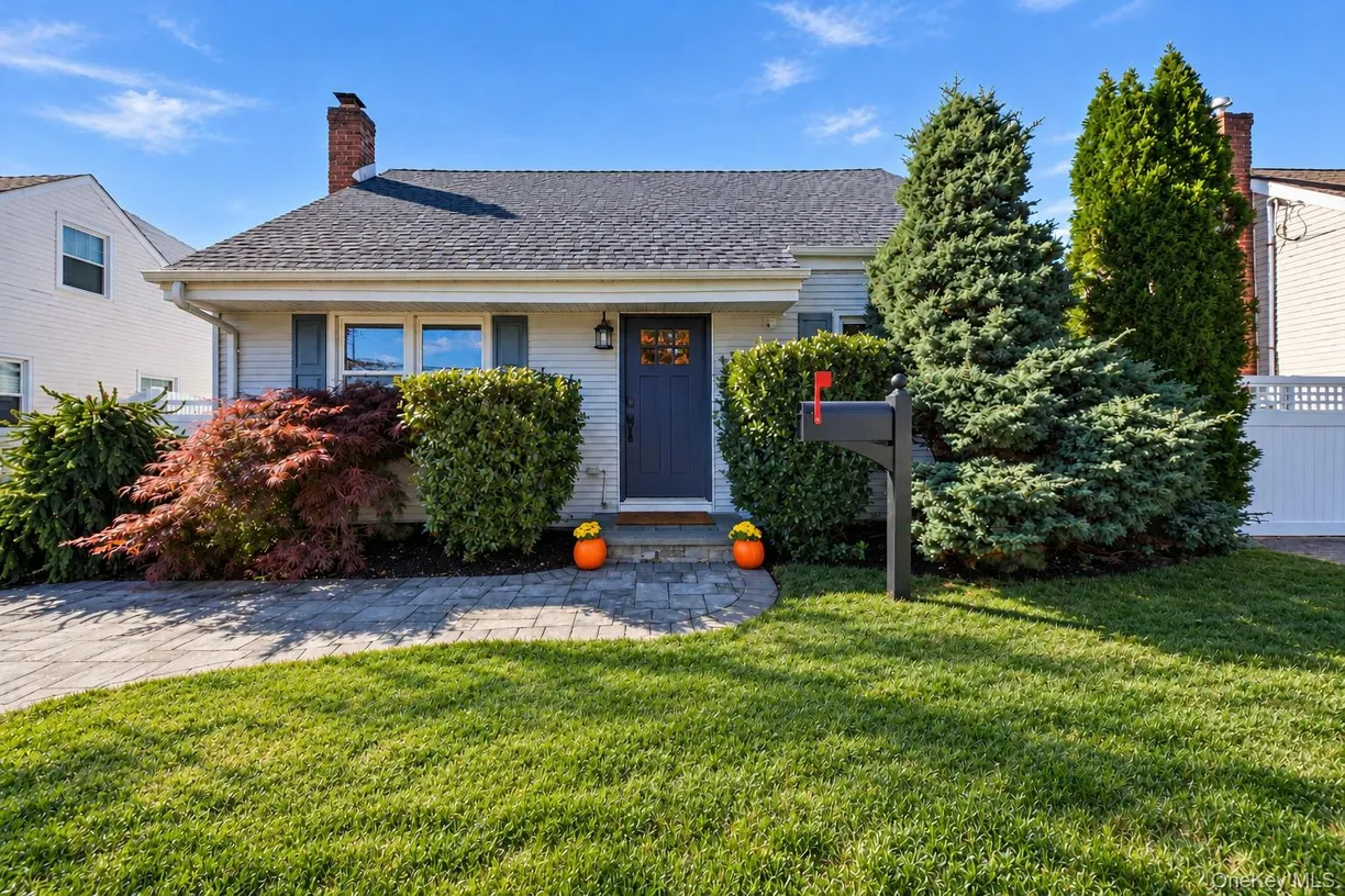 112 Rosebud Avenue, Merrick, NY 11566 Property for sale