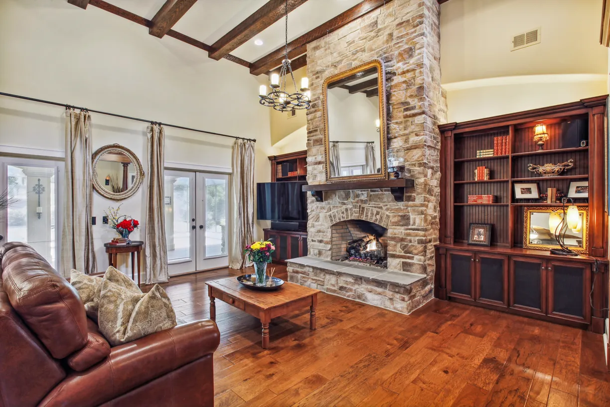 Savannah Real Estate | View 2105 Walthour Road | 215097_007_original_print | View 5