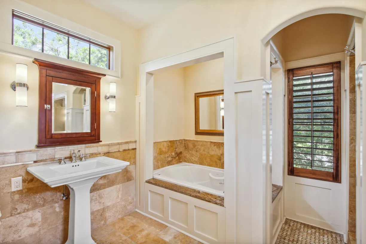 Savannah Real Estate | View 2105 Walthour Road | 215097_021_original_print | View 14