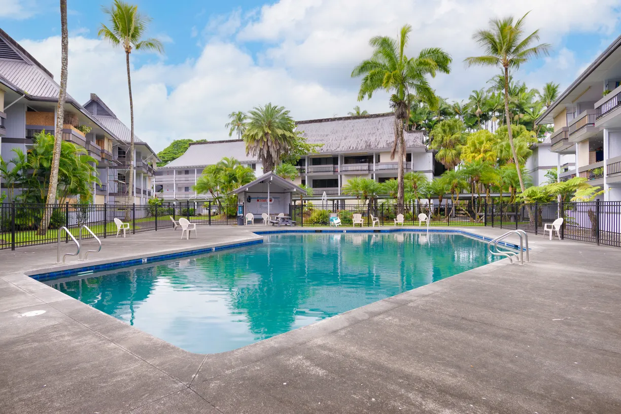 Hawaii Real Estate | View 400 HUALANI ST, #2207 | 1 Bed, 1 Bath