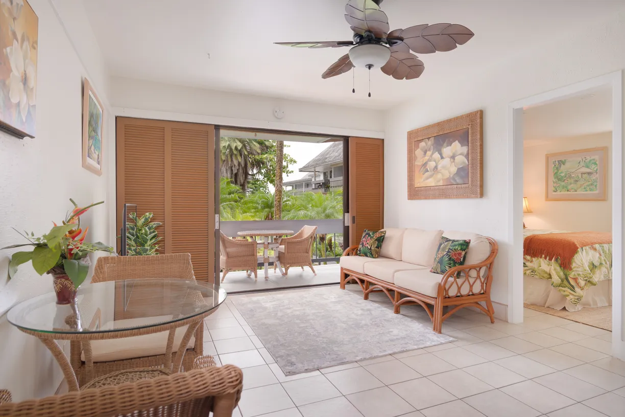 Hawaii Real Estate | View 400 HUALANI ST, #2207 | room 2
